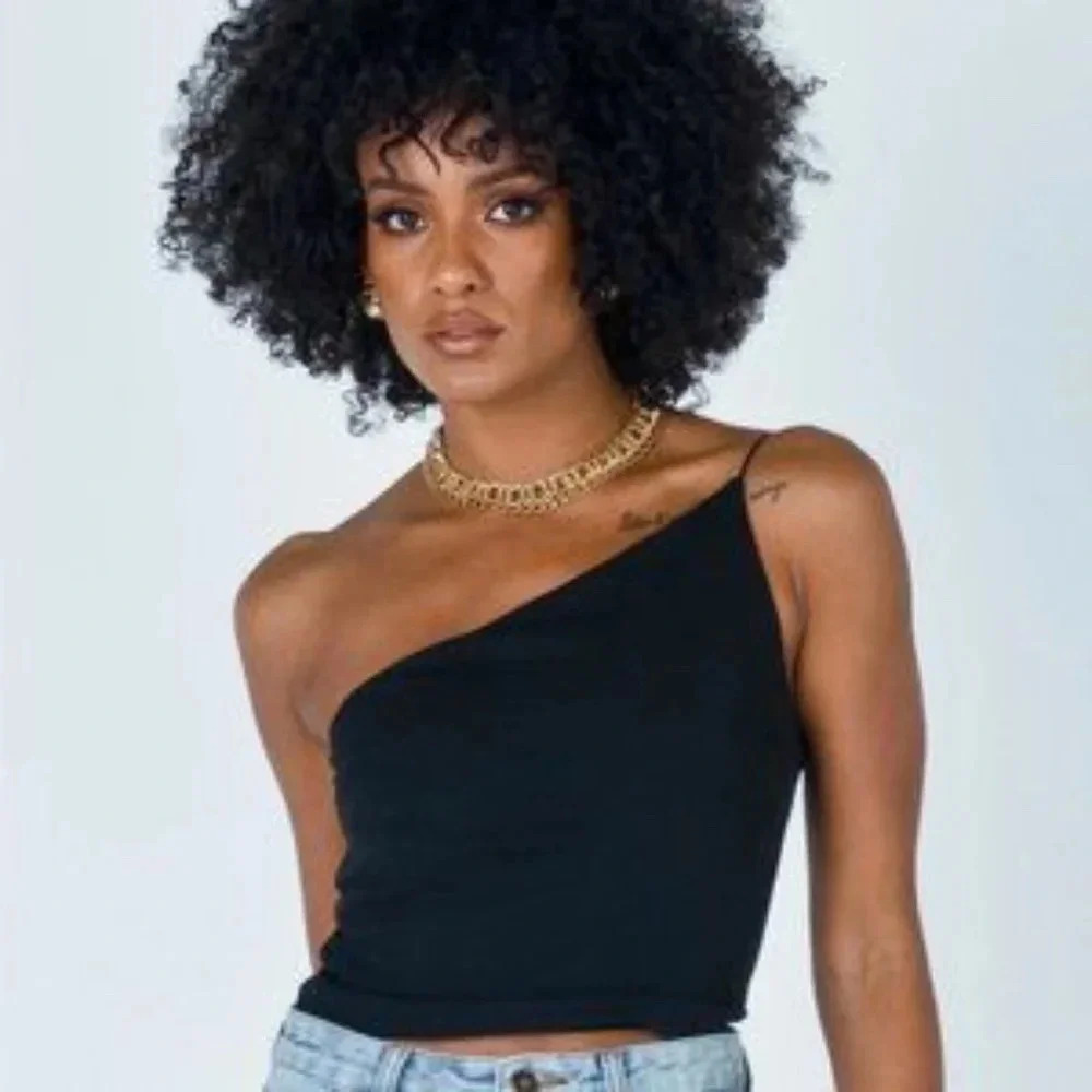 New* Princess‎ Polly One shoulder Crop Top